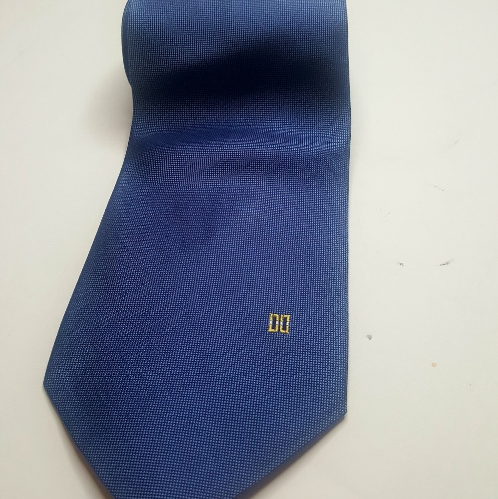 DAKS London Mens med blue 100% silk Tie 58"